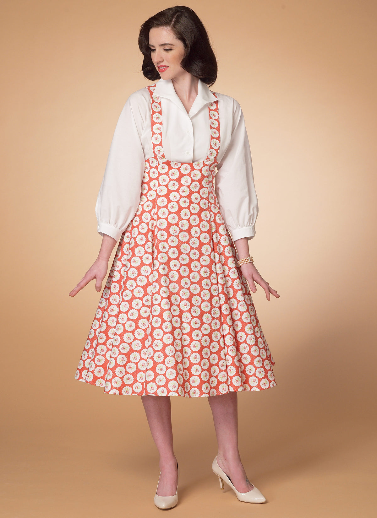 McCall's M7184 sewing pattern envelope showing semi-fitted shirt designs