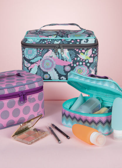McCall's M7487 sewing pattern envelope showing travel case designs