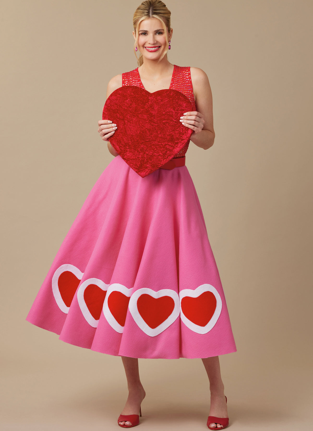 McCall's M8548 pattern envelope showing seasonal circle skirts