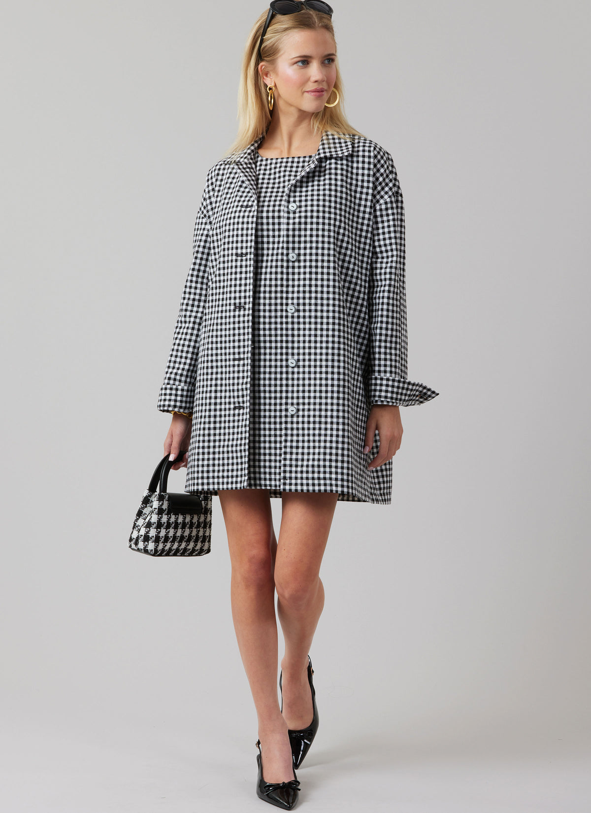 McCall's M8562 pattern envelope showing a sleeveless top and dress with square neckline