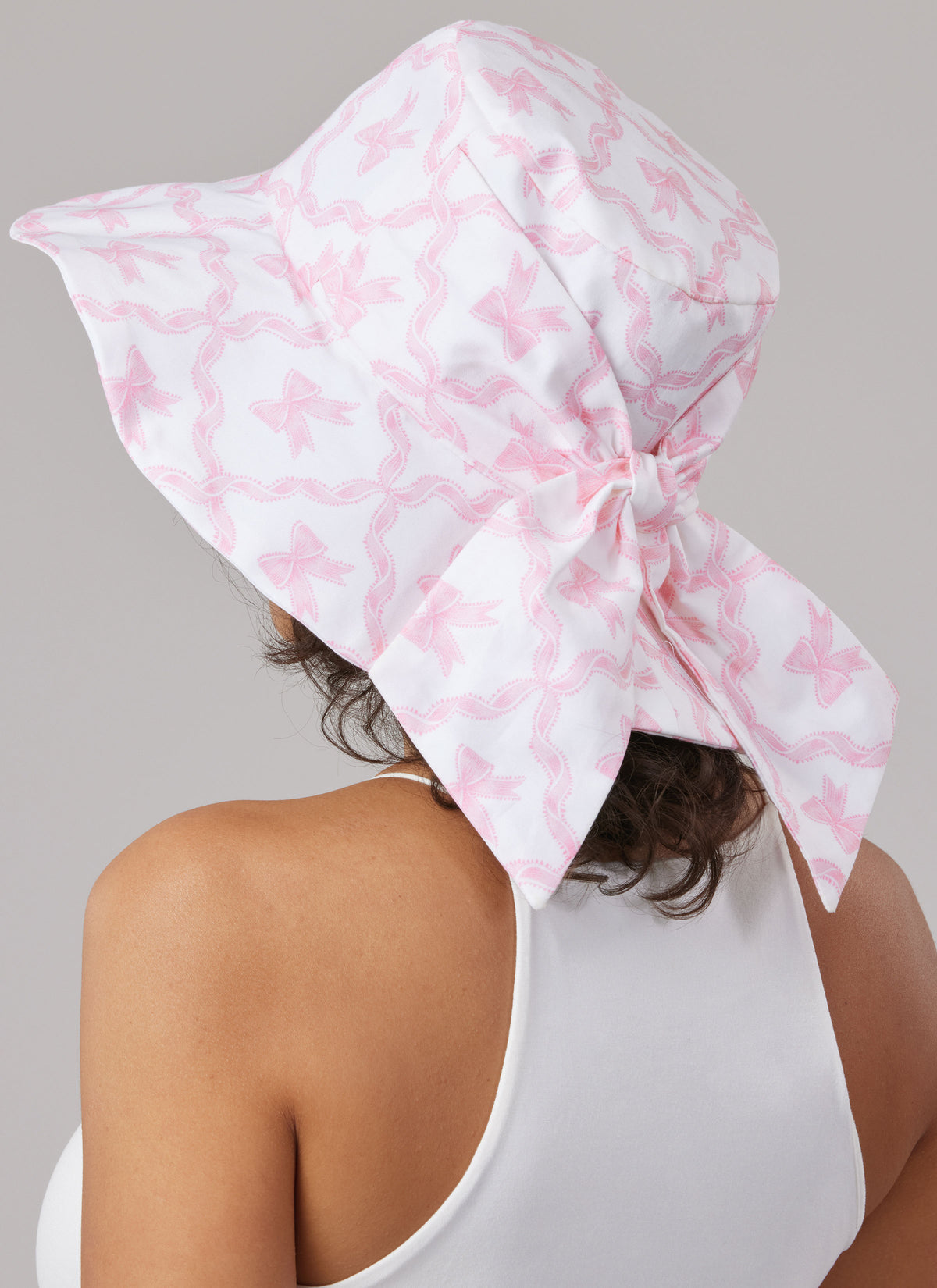 McCall's M8597 bucket hat sewing pattern envelope