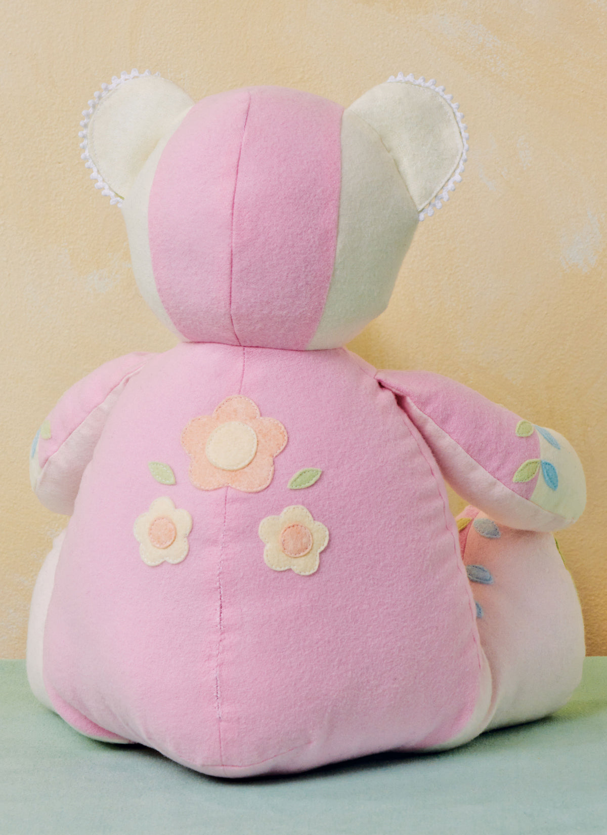 McCall's M8599 plush bear sewing pattern envelope