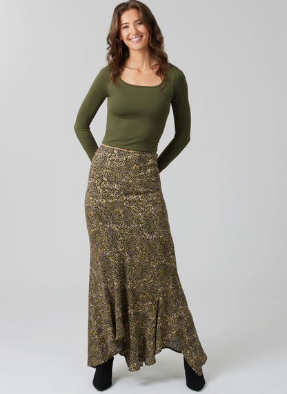 McCall's M8608 ankle length skirt sewing pattern envelope