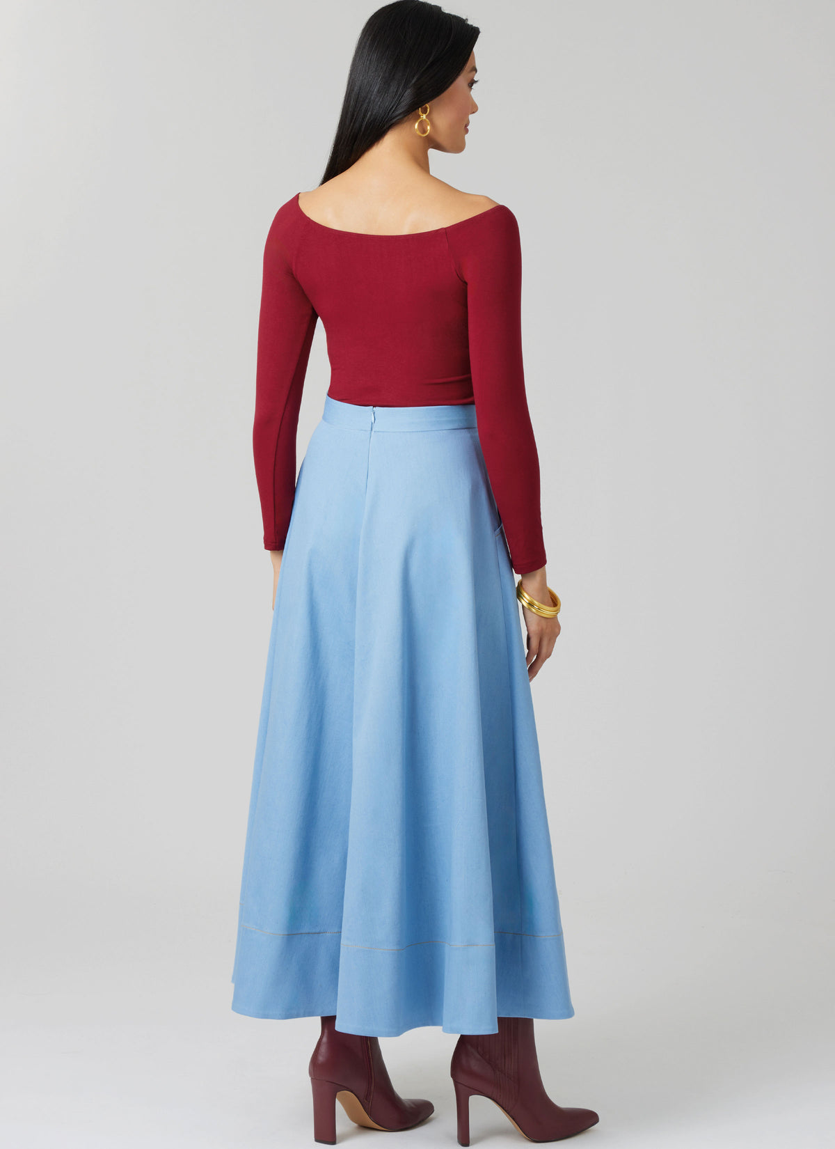 McCall's M8609 flared skirt sewing pattern envelope
