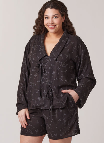 McCall's M8612 oversized sleepwear top sewing pattern envelope
