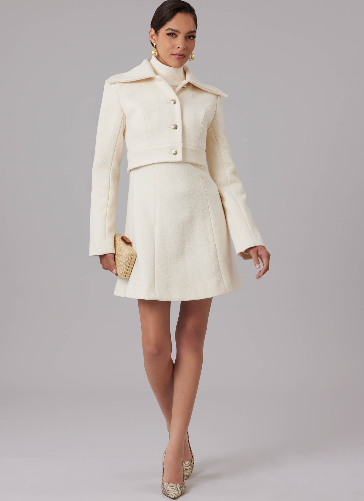 McCall's M8626 sewing pattern envelope showing a semi-fitted cropped jacket with a button front