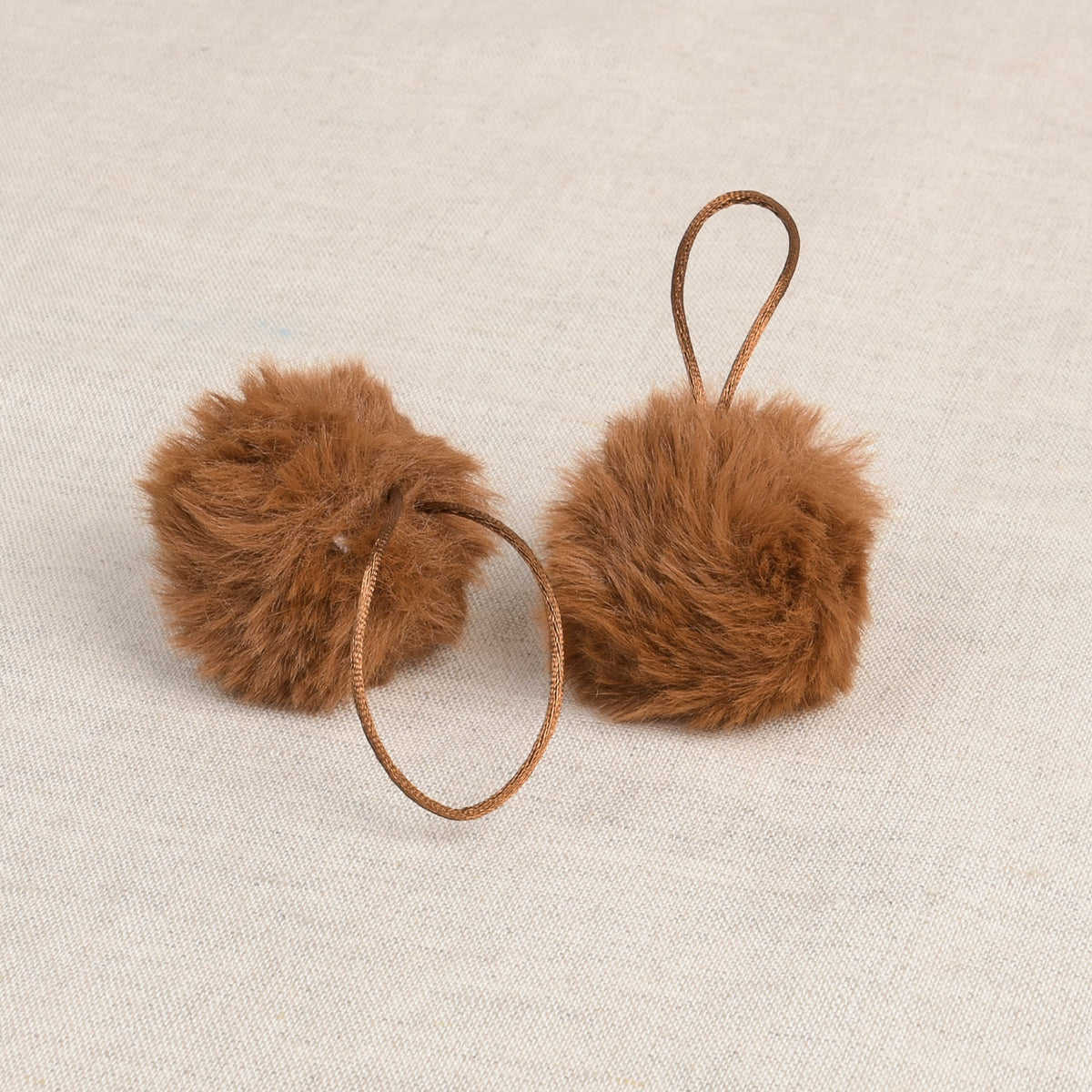 Caramel faux fur pom pom with loop