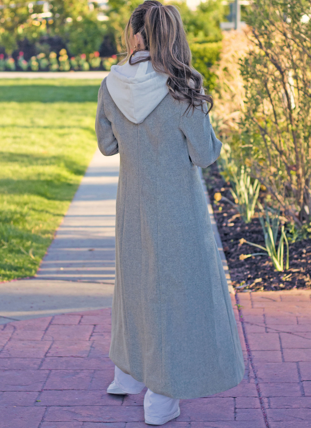 McCall's ME2139 sewing pattern envelope showing women's double-breasted lined coat designs