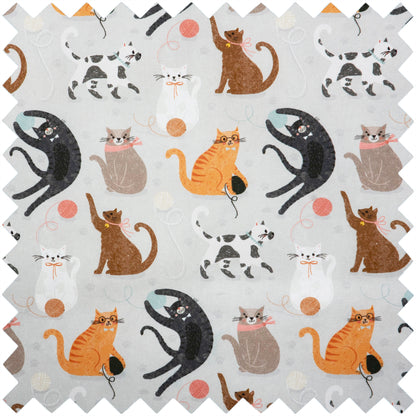 Long zipped fabric knitting needle case with cat print