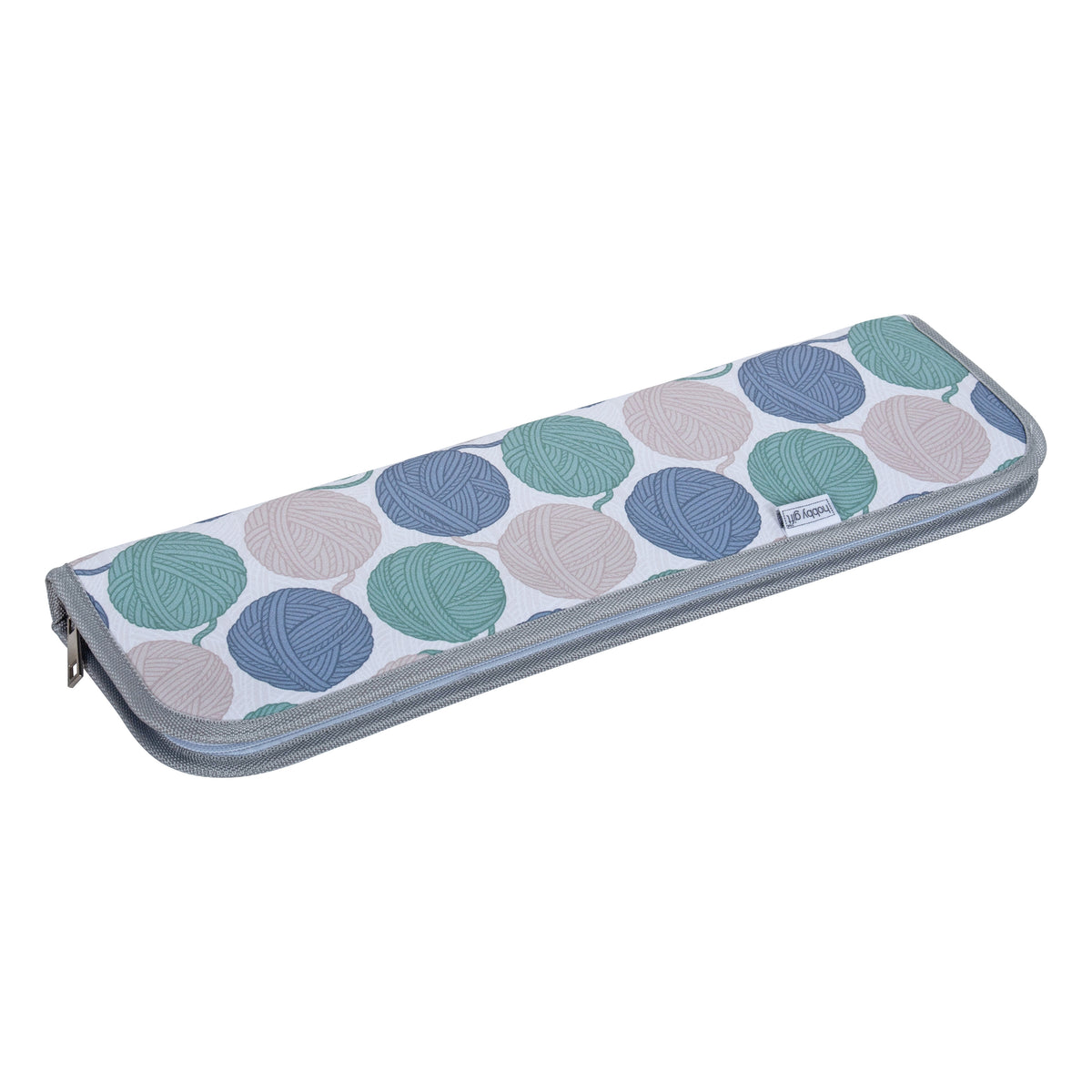 Zipped knitting needle case with yarn ball print