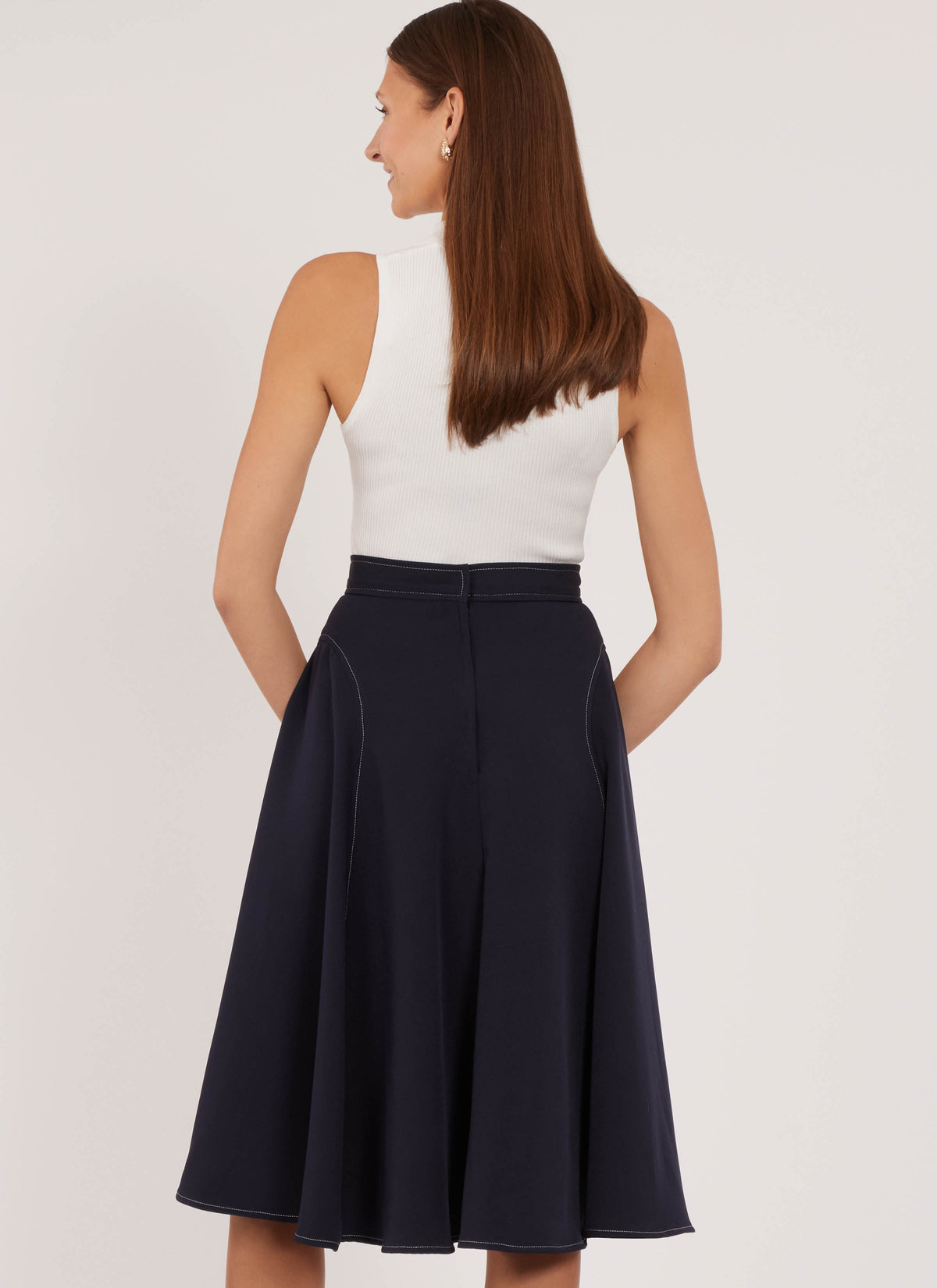 New Look N6825 sewing pattern envelope showing flared and straight skirts