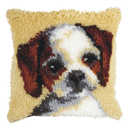 Finished latch hook cushion with dog design