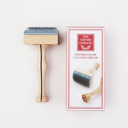 Oxford gripper frame cleaning brush with wooden handle