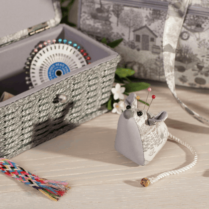 Pincushion - Mouse In the Garden