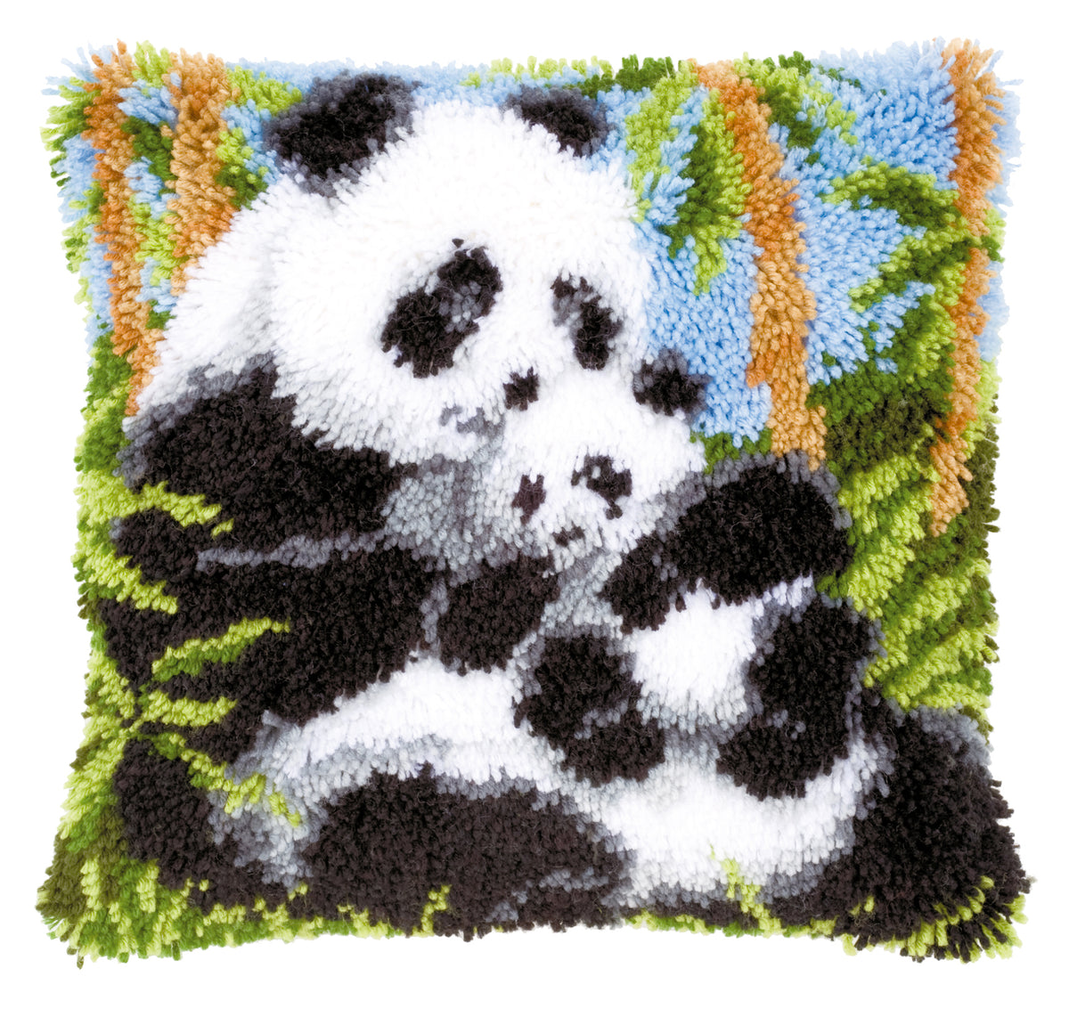 Latch hook cushion with a panda design