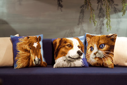 Border Collie cross stitch cushion design