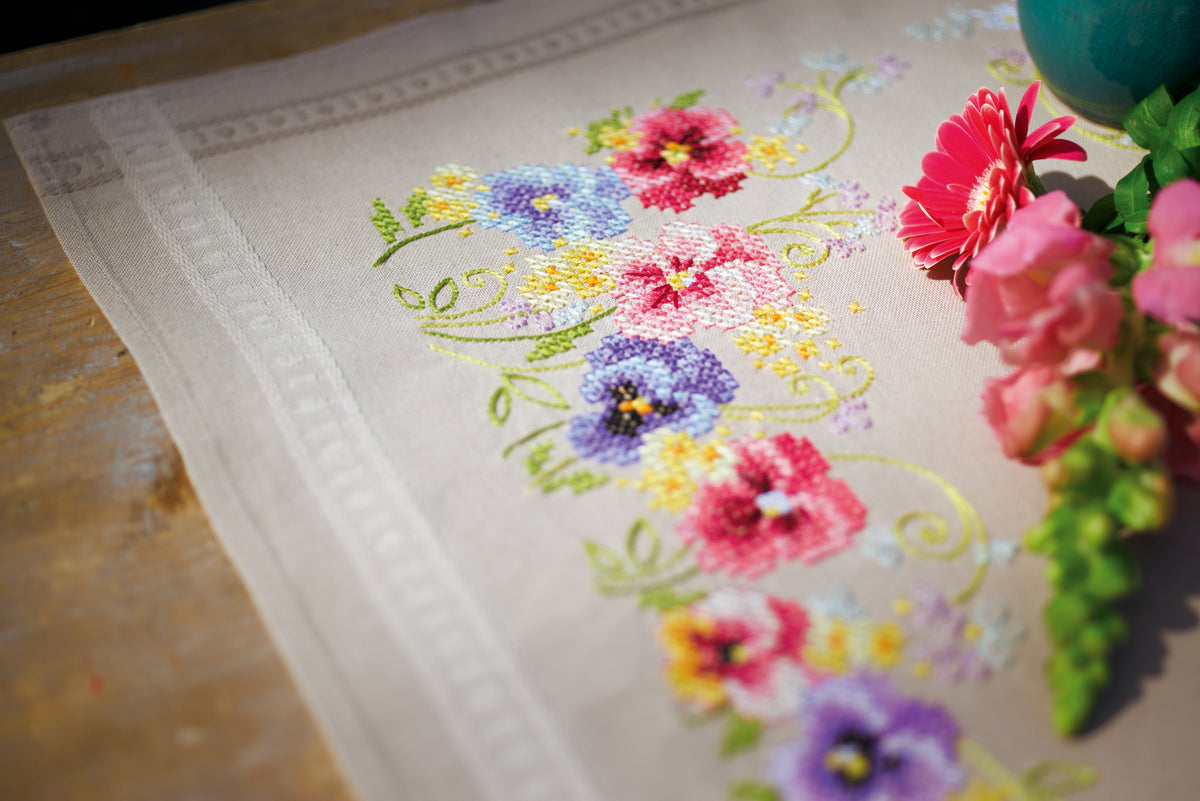 Ecru table runner embroidered with violets