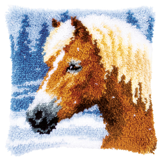 Latch hook cushion with a horse