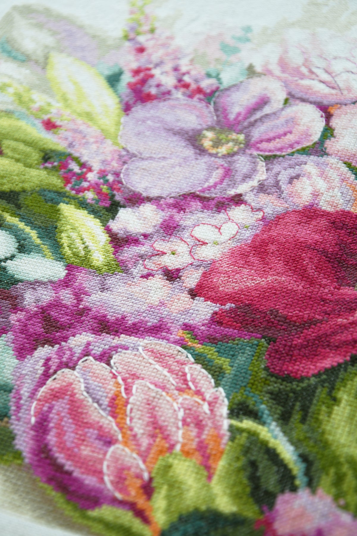 Lanarte Bright Florals Evenweave counted cross stitch kit showing the finished design