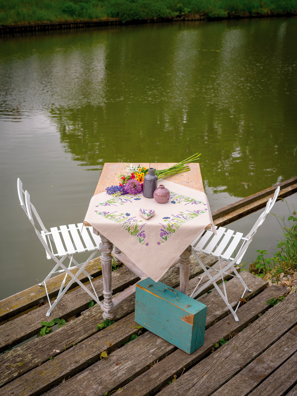 Embroidered tablecloth with purple garden splendour floral design