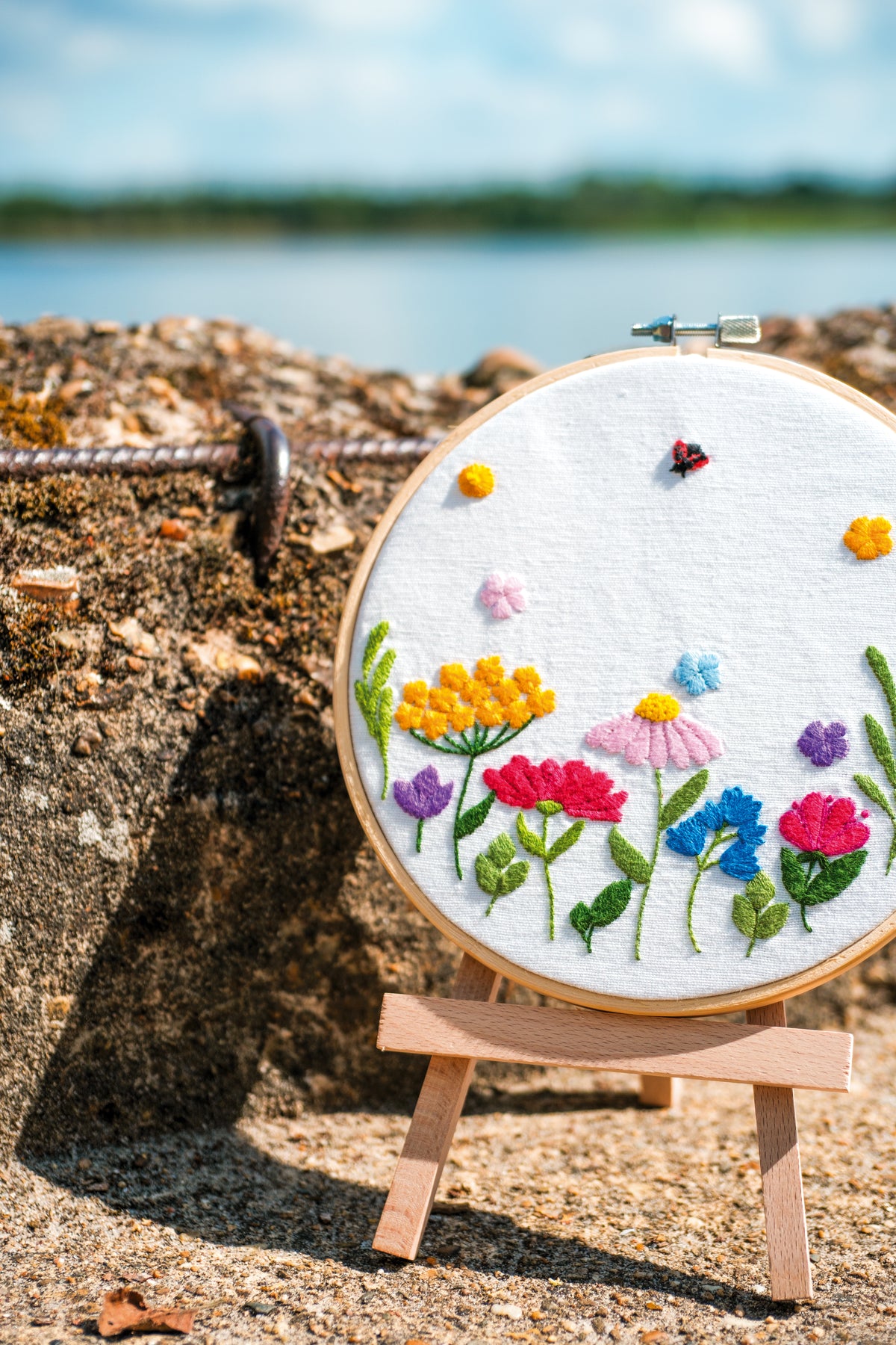 Vervaco Summer Flowers embroidery hoop kit