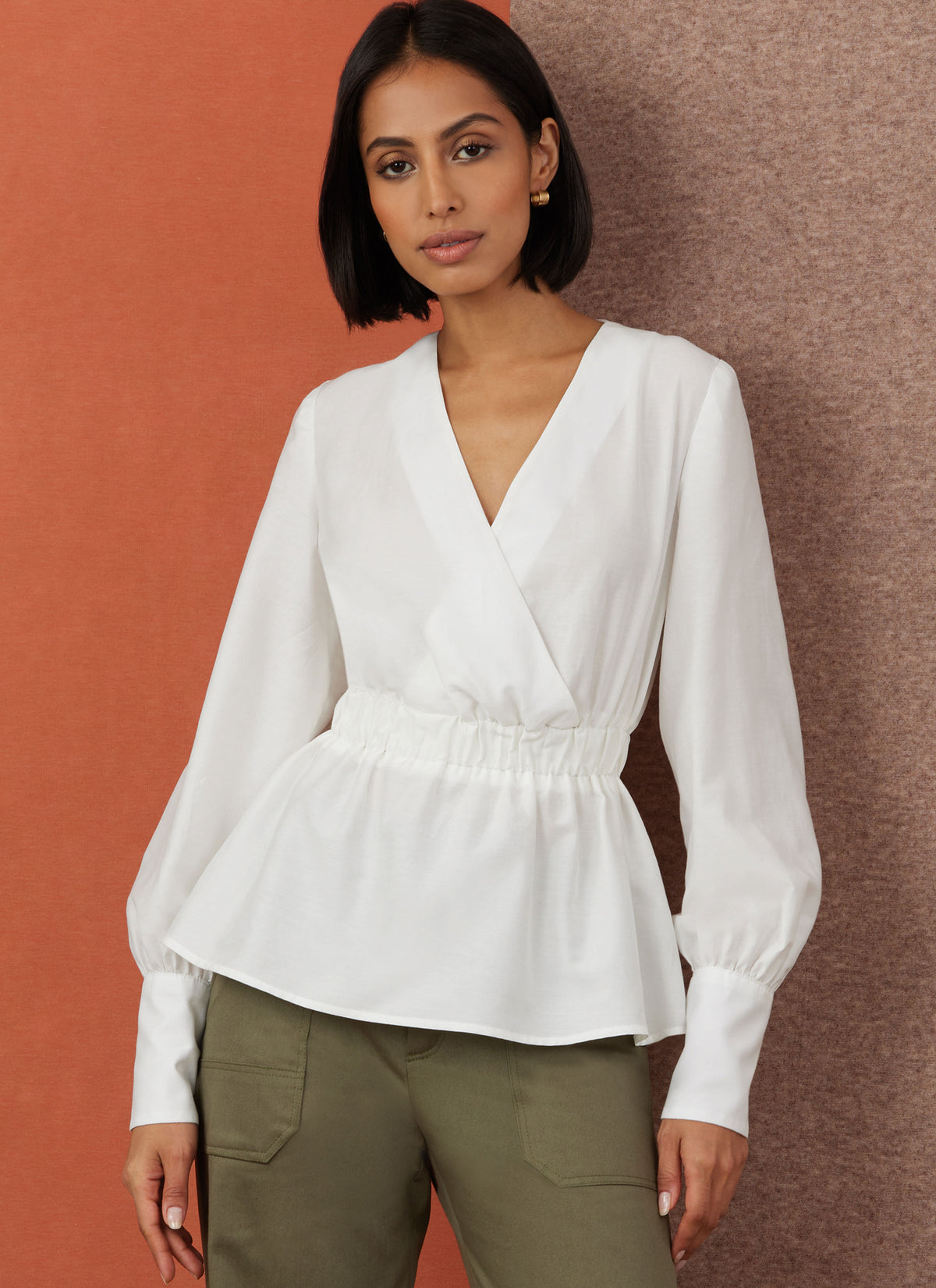 Simplicity S3004 sewing pattern envelope showing tops