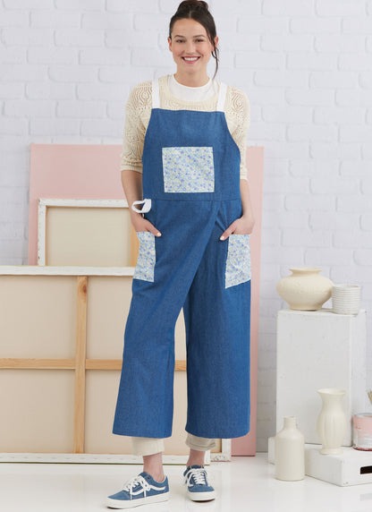 Simplicity S3021 sewing pattern envelope showing aprons designs