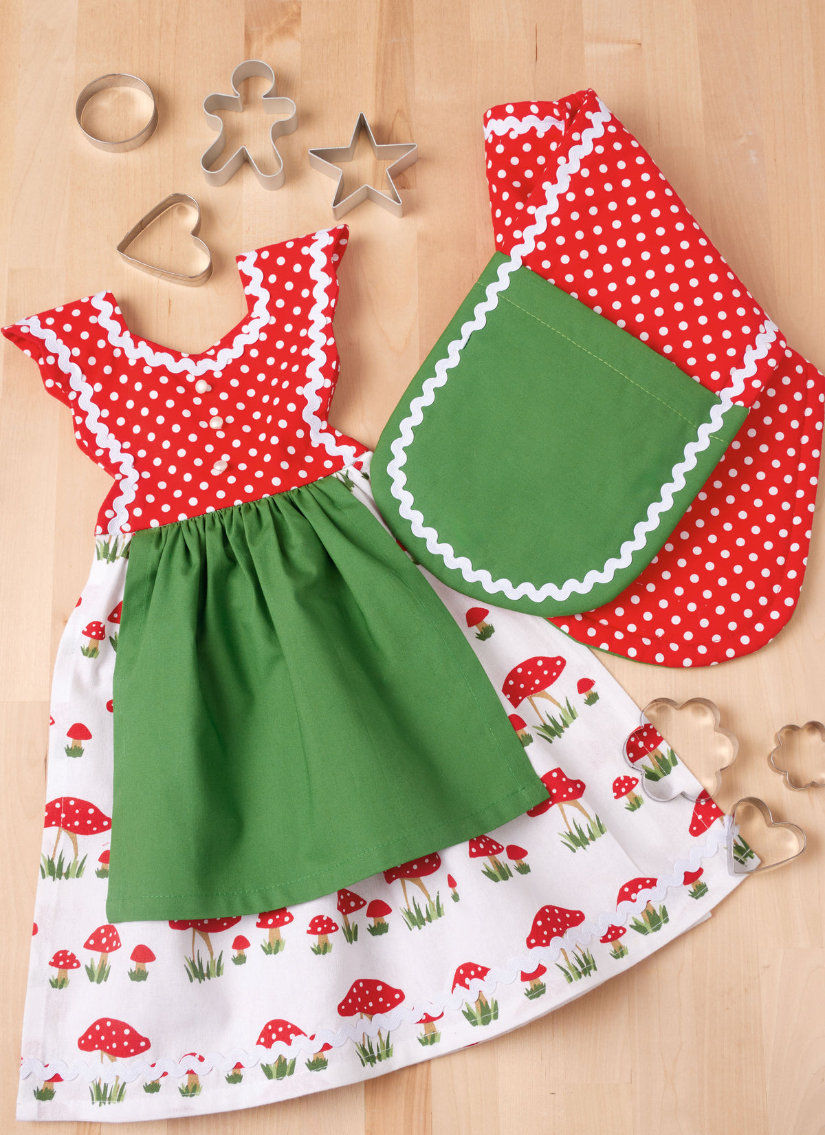 Simplicity S3057 sewing pattern envelope showing dress-style covers for shop-bought dish towels