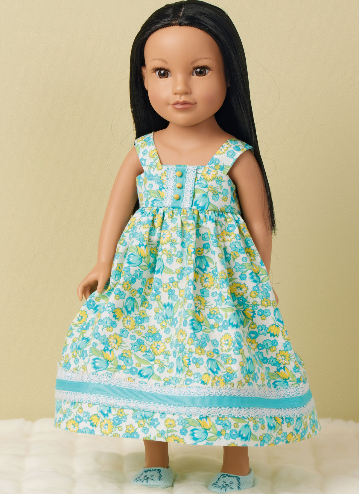 Simplicity S3059 sewing pattern envelope showing doll clothes with a full gathered skirt