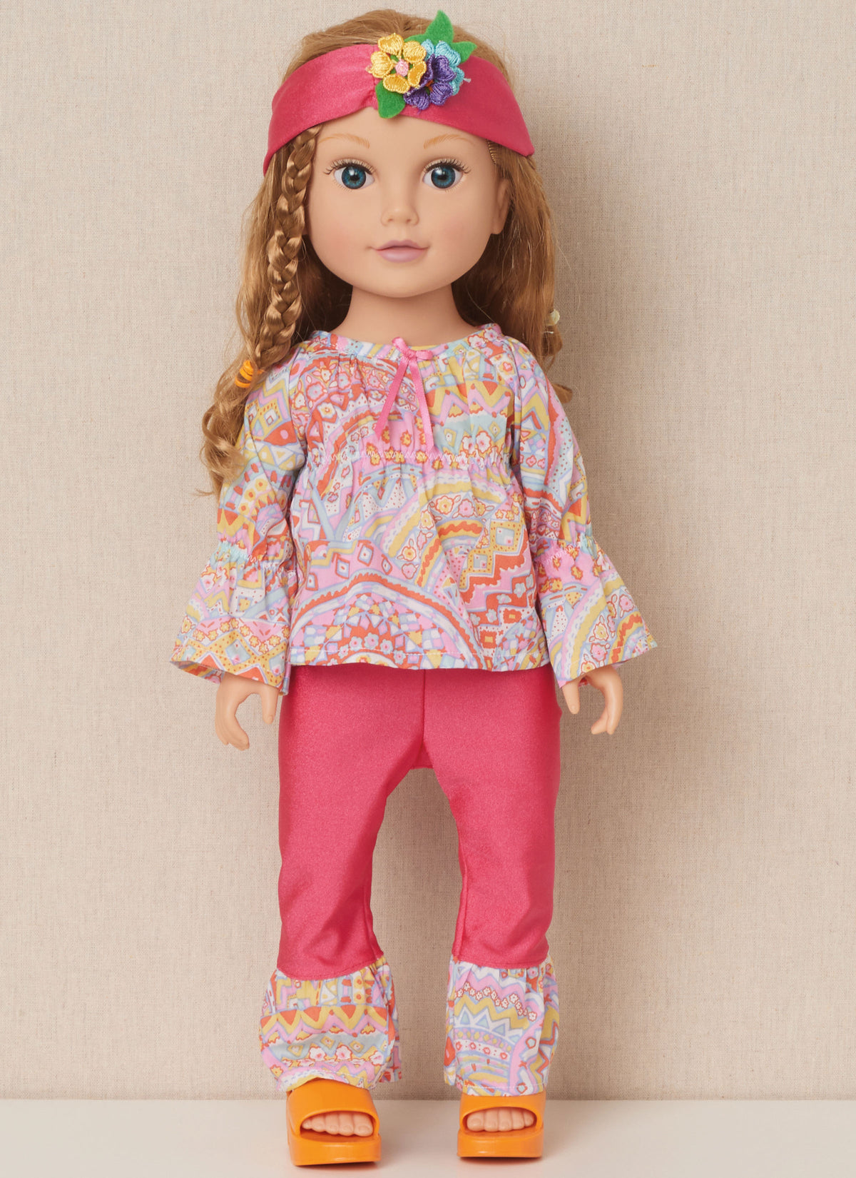 Simplicity S3092 sewing pattern envelope showing doll clothes