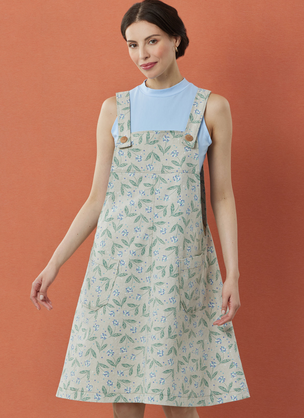 Simplicity S3125 pattern envelope showing women in fitted knit tops