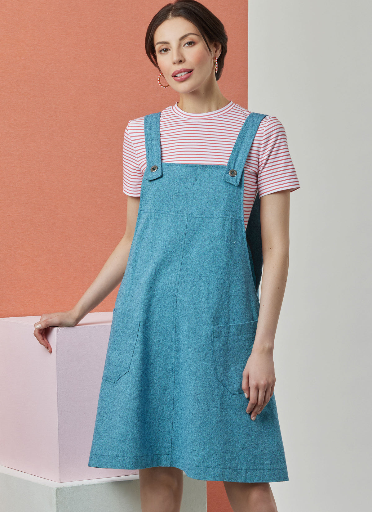 Simplicity S3125 pattern envelope showing women in fitted knit tops