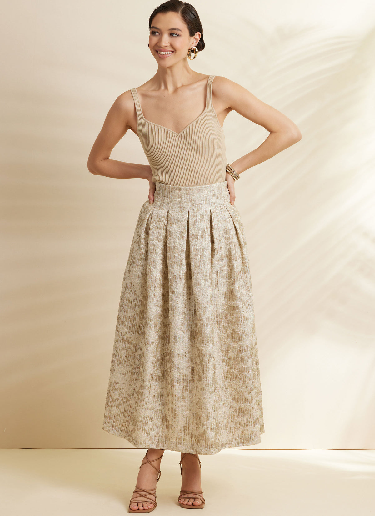 Simplicity S3139 sewing pattern envelope showing a skirt or trousers