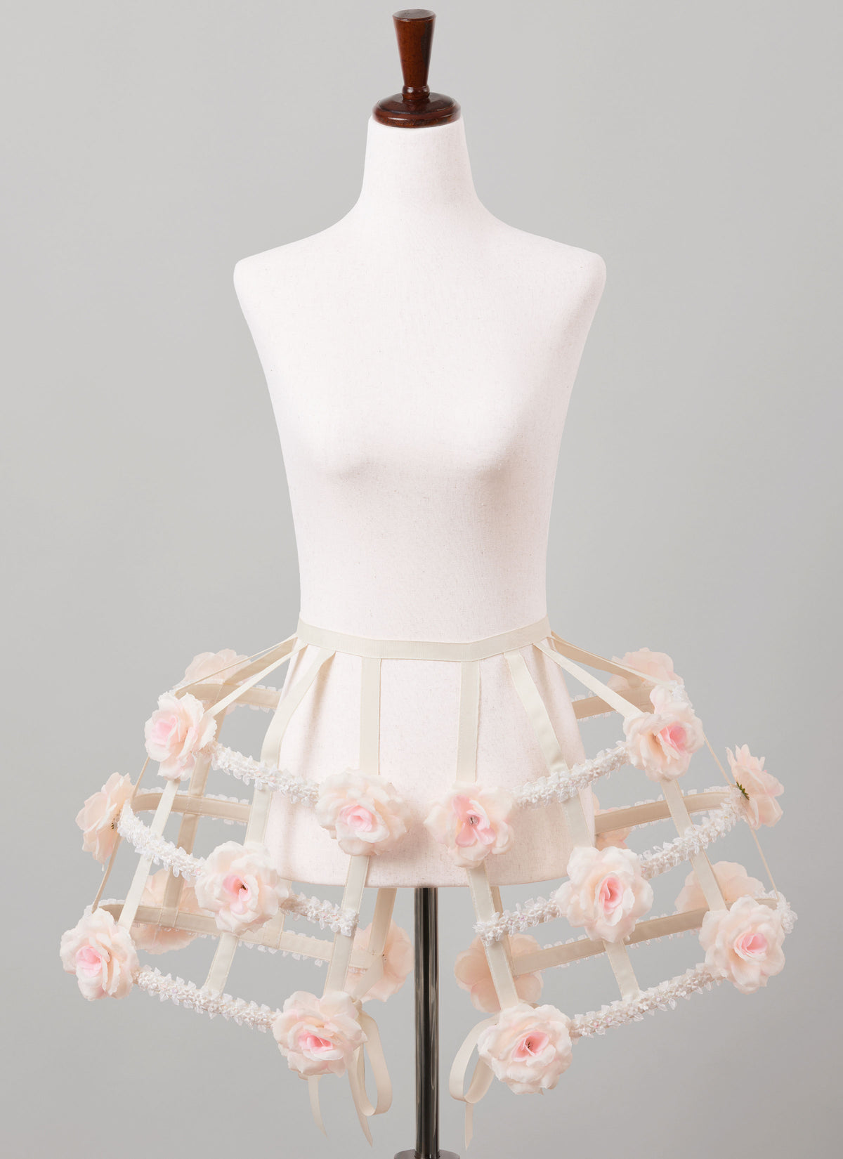 Simplicity S3192 pattern envelope showing hooped costume skirts
