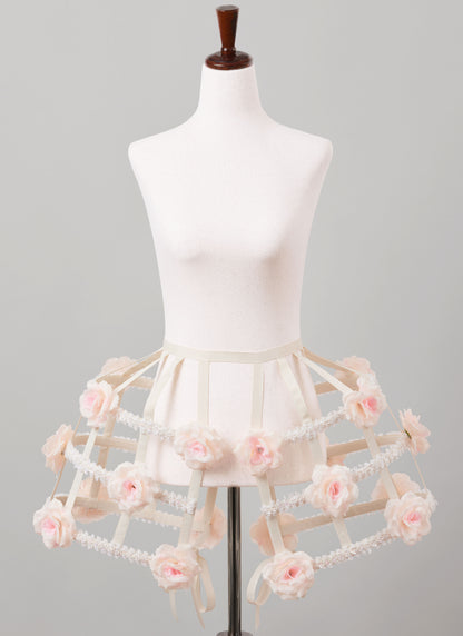 Simplicity S3192 pattern envelope showing hooped costume skirts