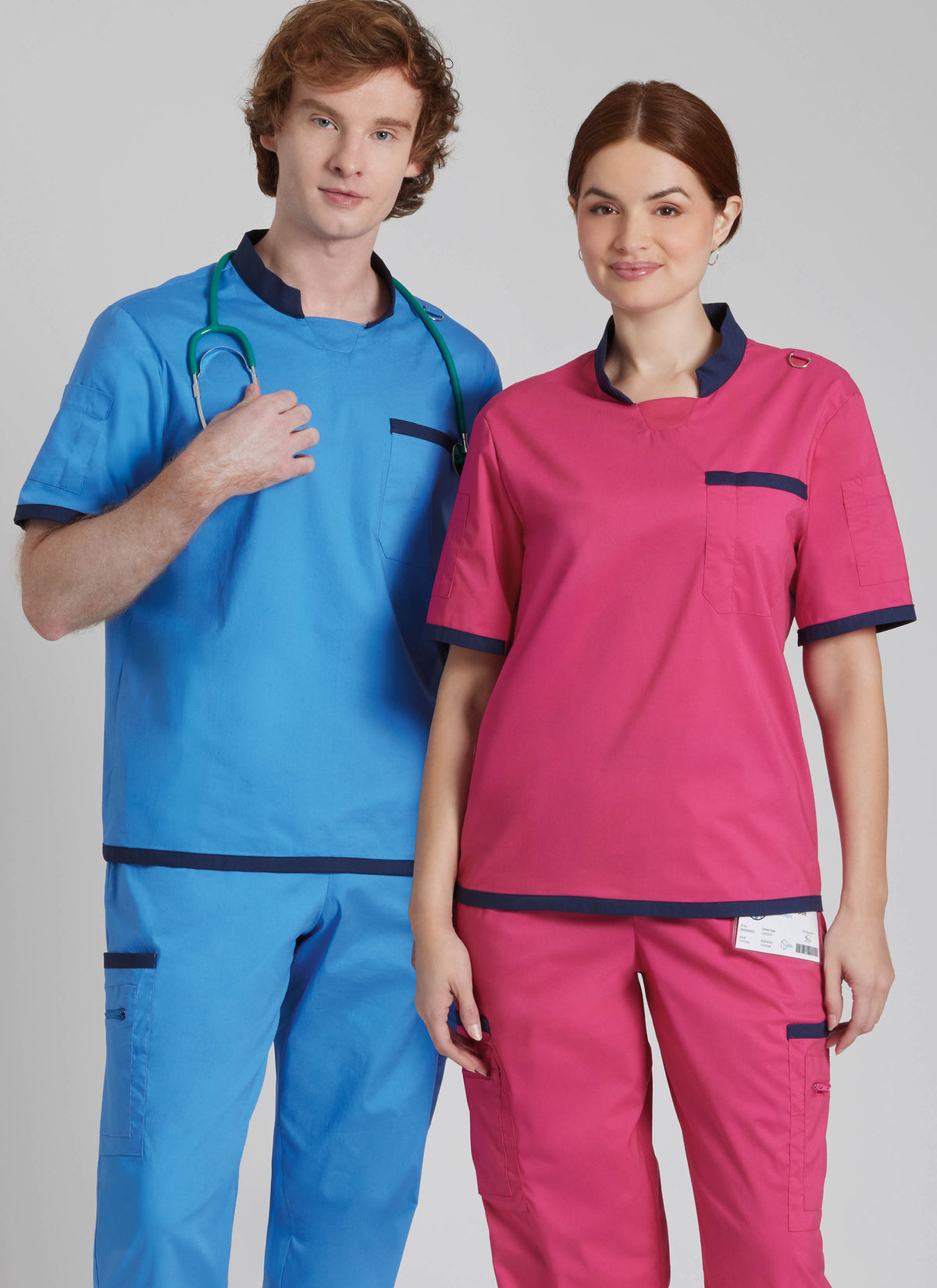 Simplicity S3203 pattern envelope showing unisex utility tops with pockets
