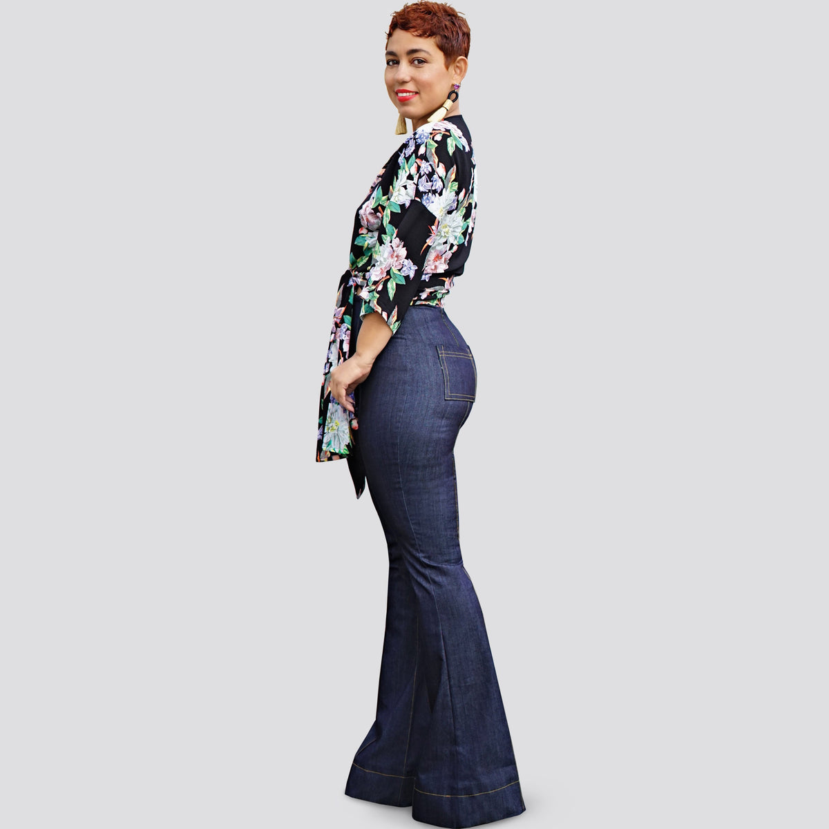 Simplicity S8655 sewing pattern envelope showing high-waisted trousers