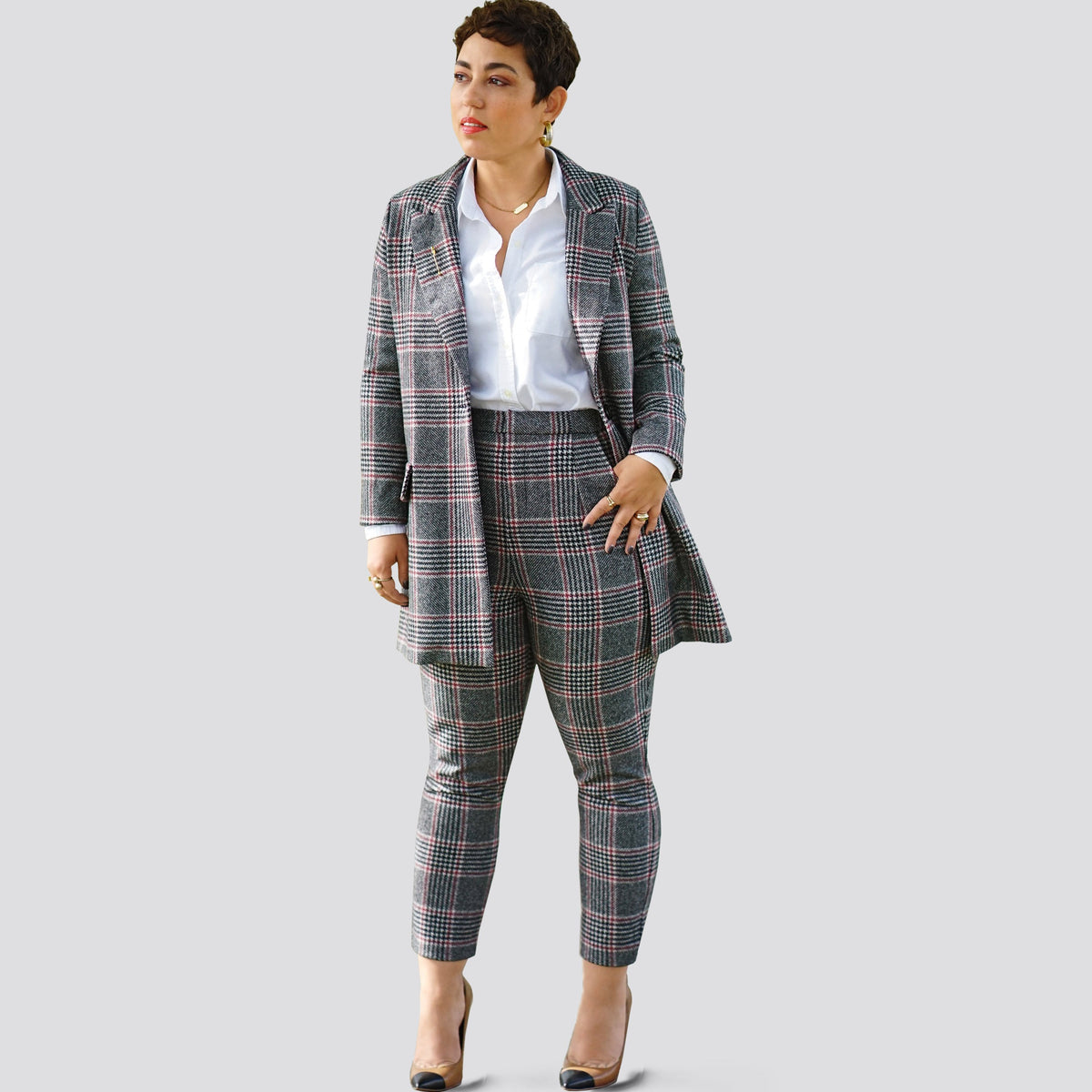 Simplicity S8749 sewing pattern envelope showing casual wear