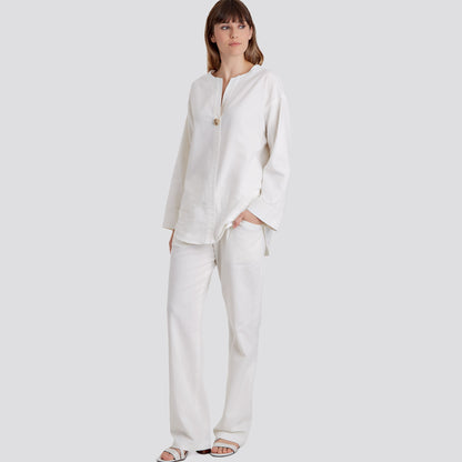 Simplicity S9113 sewing pattern envelope showing the Misses' Button Front Tunic and Tops designs