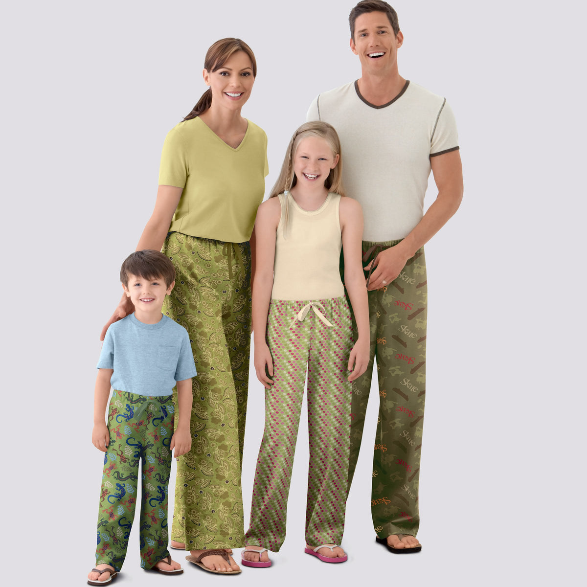 Simplicity S9129 pattern envelope showing lounge trousers