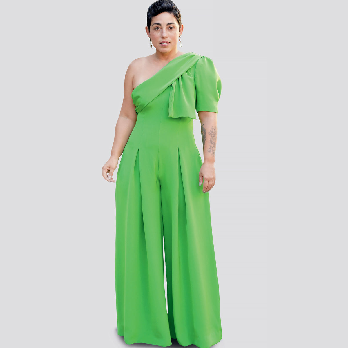 Simplicity S9142 pattern envelope showing one shoulder jumpsuits