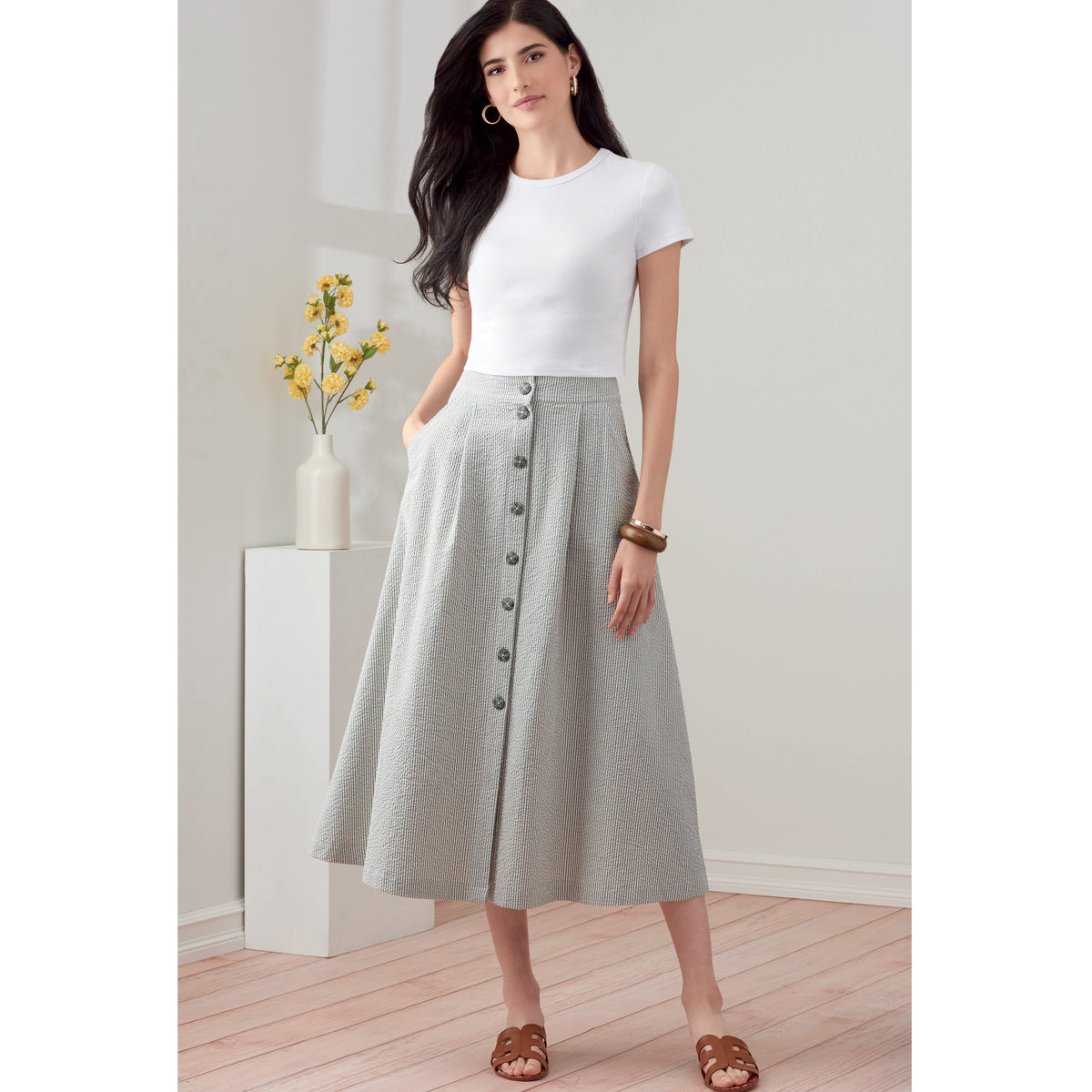 Simplicity sewing pattern S9267 envelope showing a skirt or trousers