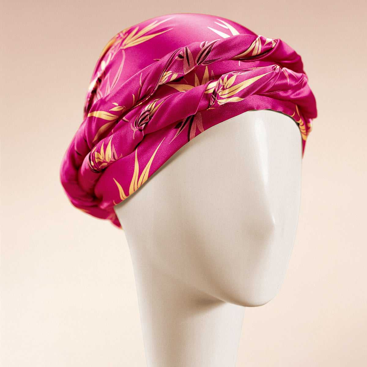 Simplicity S9300 sewing pattern envelope showing turbans, headwraps & hats designs