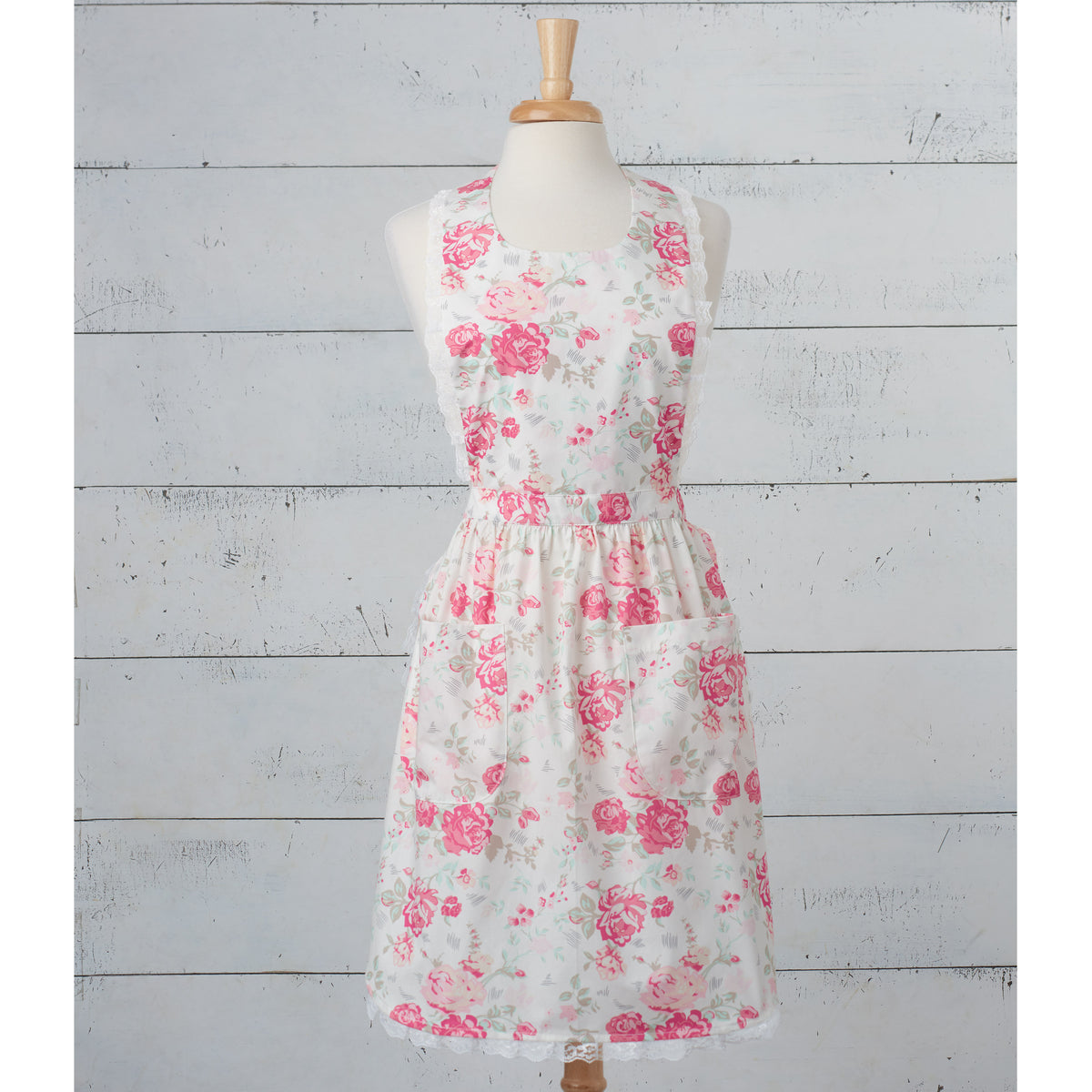 Simplicity S9301 sewing pattern envelope showing family aprons designs