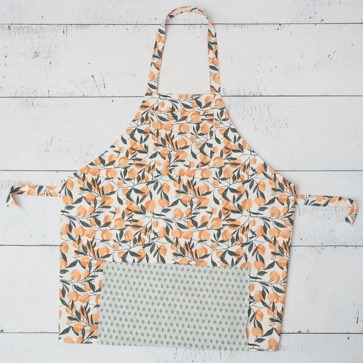 Simplicity S9302 sewing pattern envelope showing unisex bbq apron designs