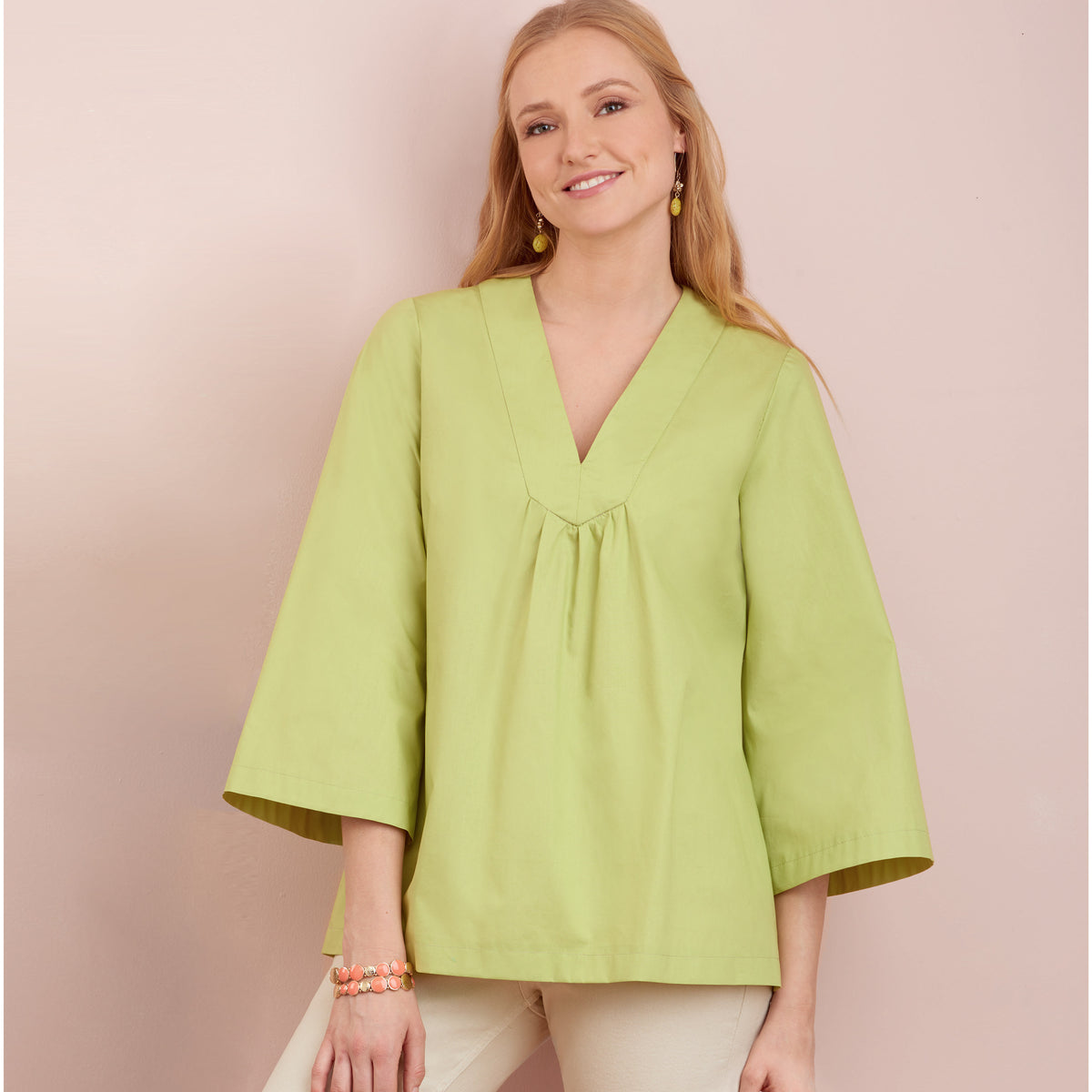 Simplicity S9333 sewing pattern envelope showing misses' top designs