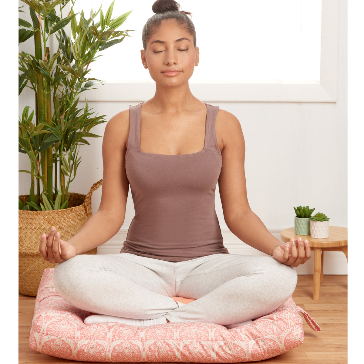 Simplicity S9364 sewing pattern envelope showing floor cushions for a meditation space