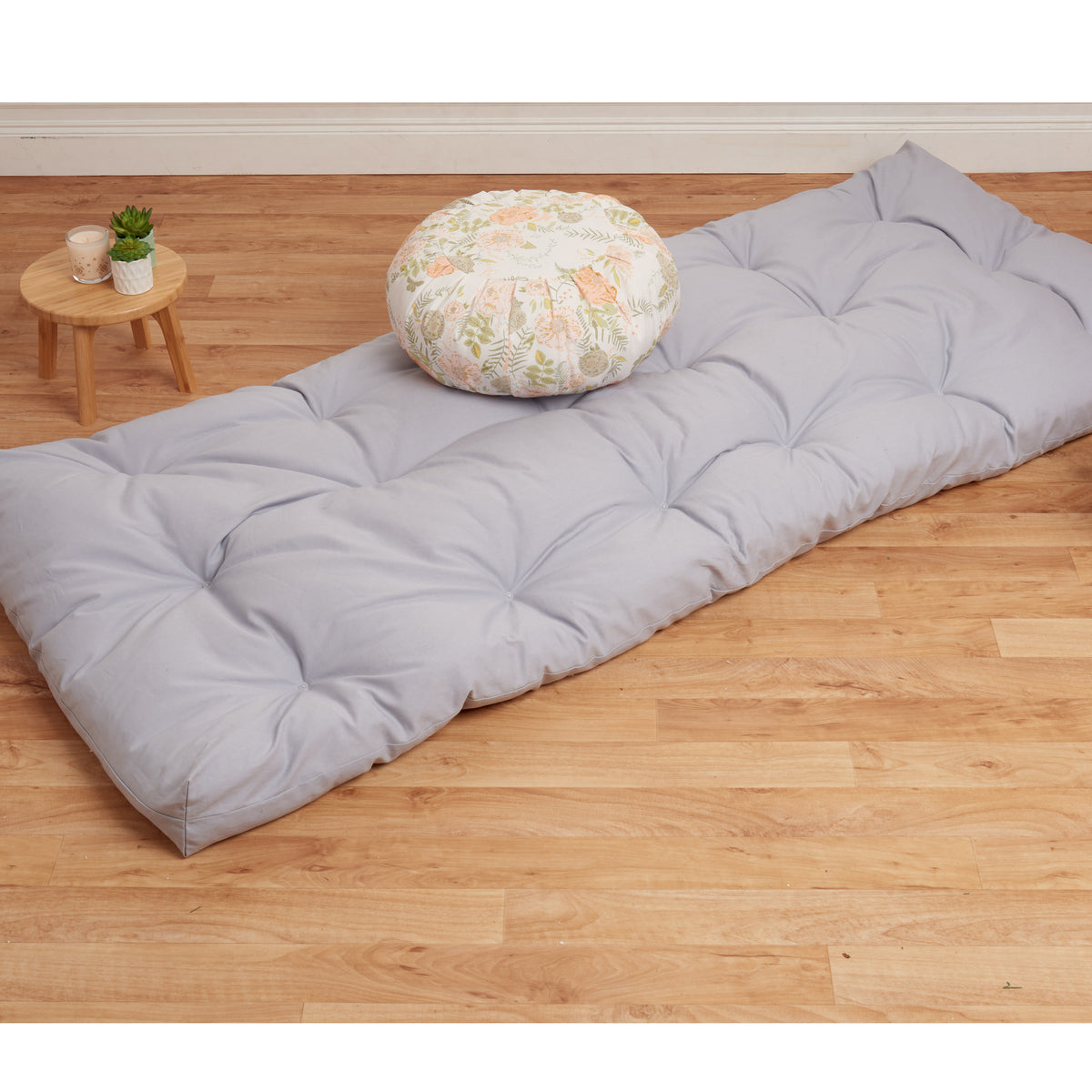 Simplicity S9364 sewing pattern envelope showing floor cushions for a meditation space