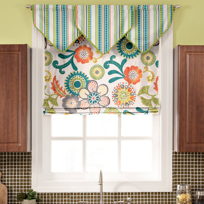 Simplicity S9399 sewing pattern envelope showing Roman blinds and valances on windows