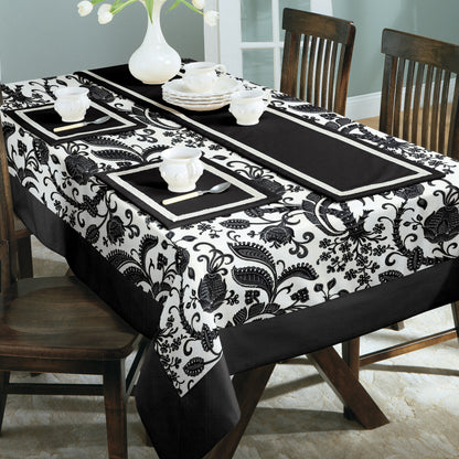 Simplicity S9401 sewing pattern envelope showing tablecloth, napkins, runner and place mats